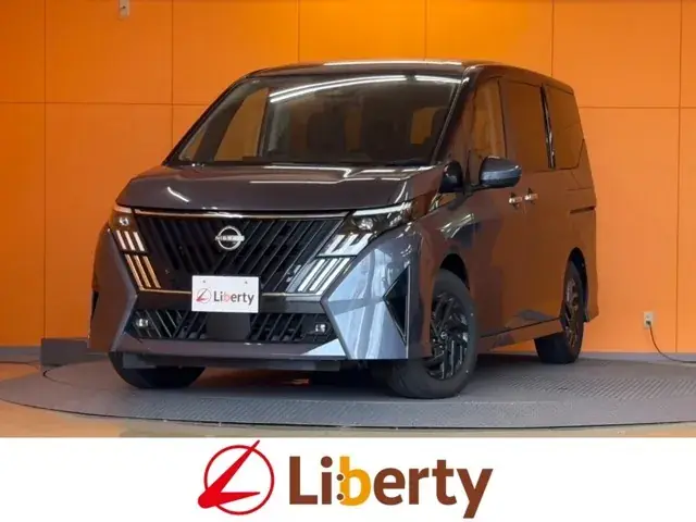 Nissan Serenade 2026 photo 2