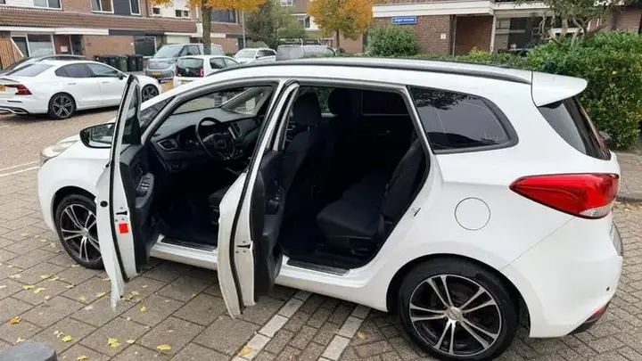 Kia Carens