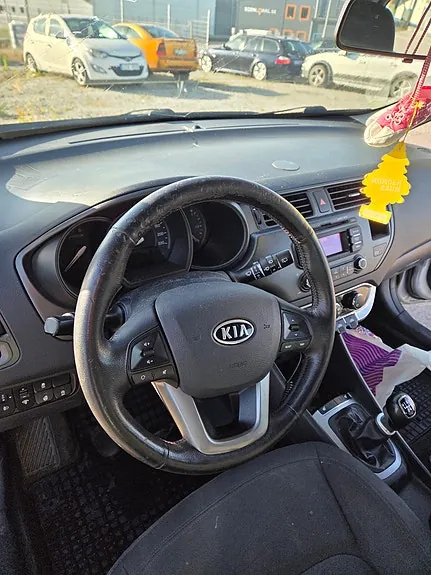 Kia Rio 2012 photo 4