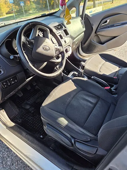 Kia Rio 2012 photo 5