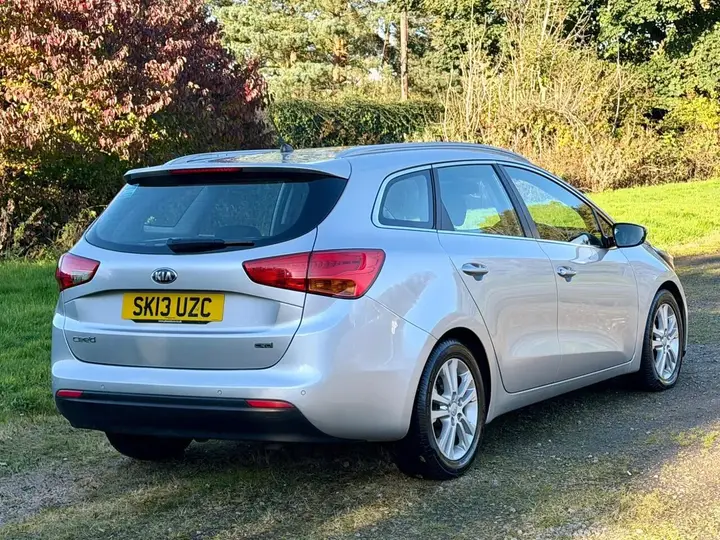 Kia Ceed 2013 photo 2
