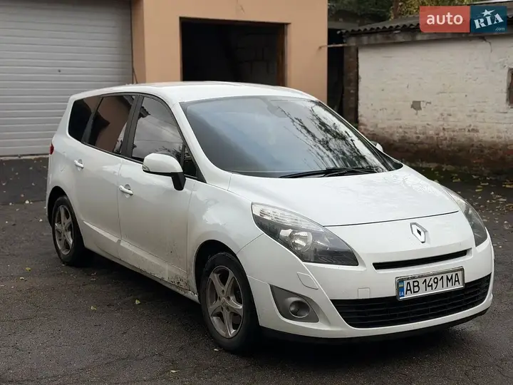 Renault Scenic 2011 photo 3