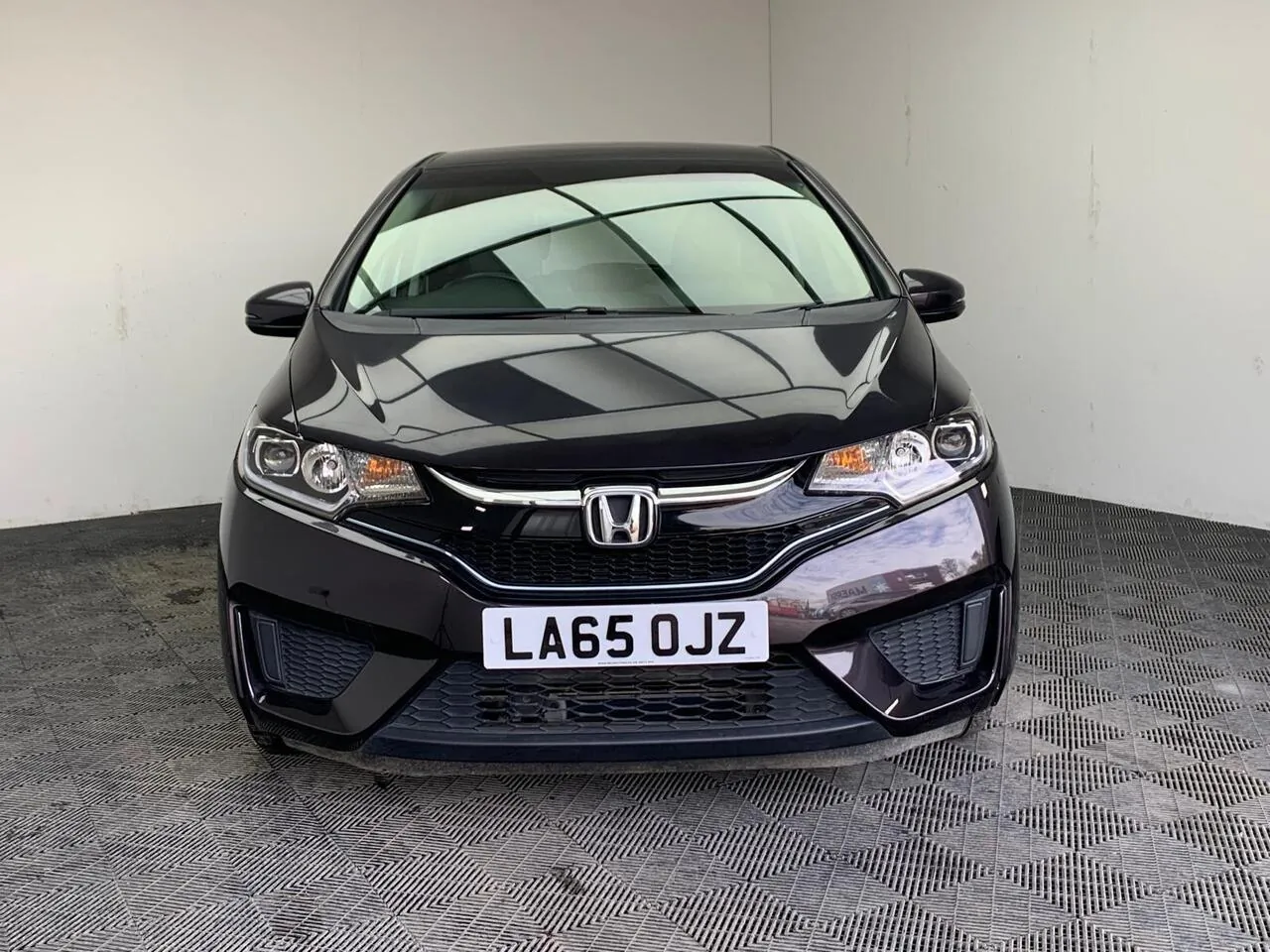 Honda Jazz 2015 photo 2
