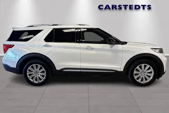 Ford Explorer 2022 photo 2