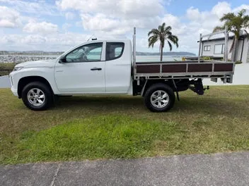 Mitsubishi Triton 2023 photo 5