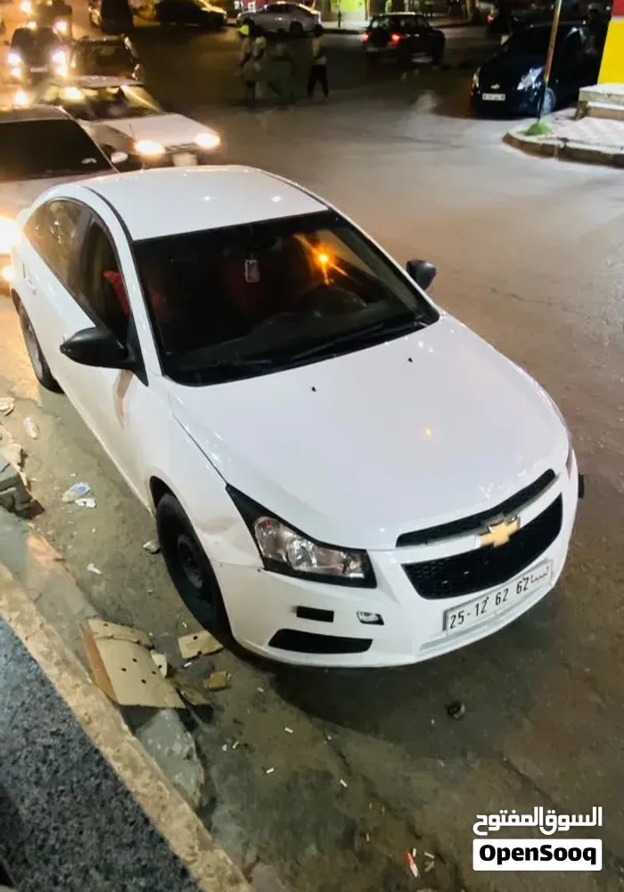 Chevrolet Cruze 2011 photo 2