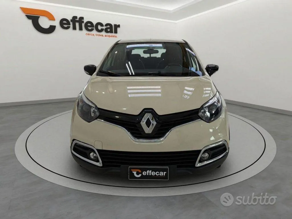Renault Captur 2017 photo 2