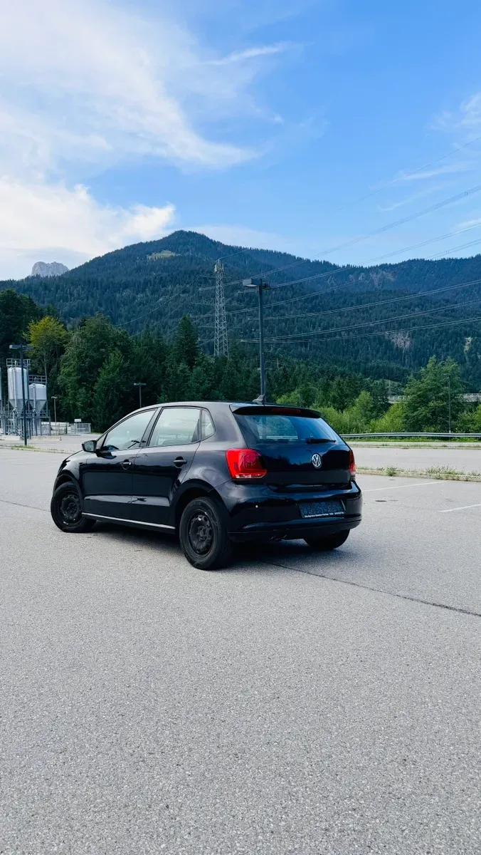Volkswagen Polo 2011 photo 3