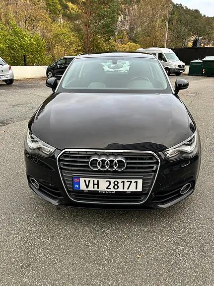 Audi A1 2011 photo 2