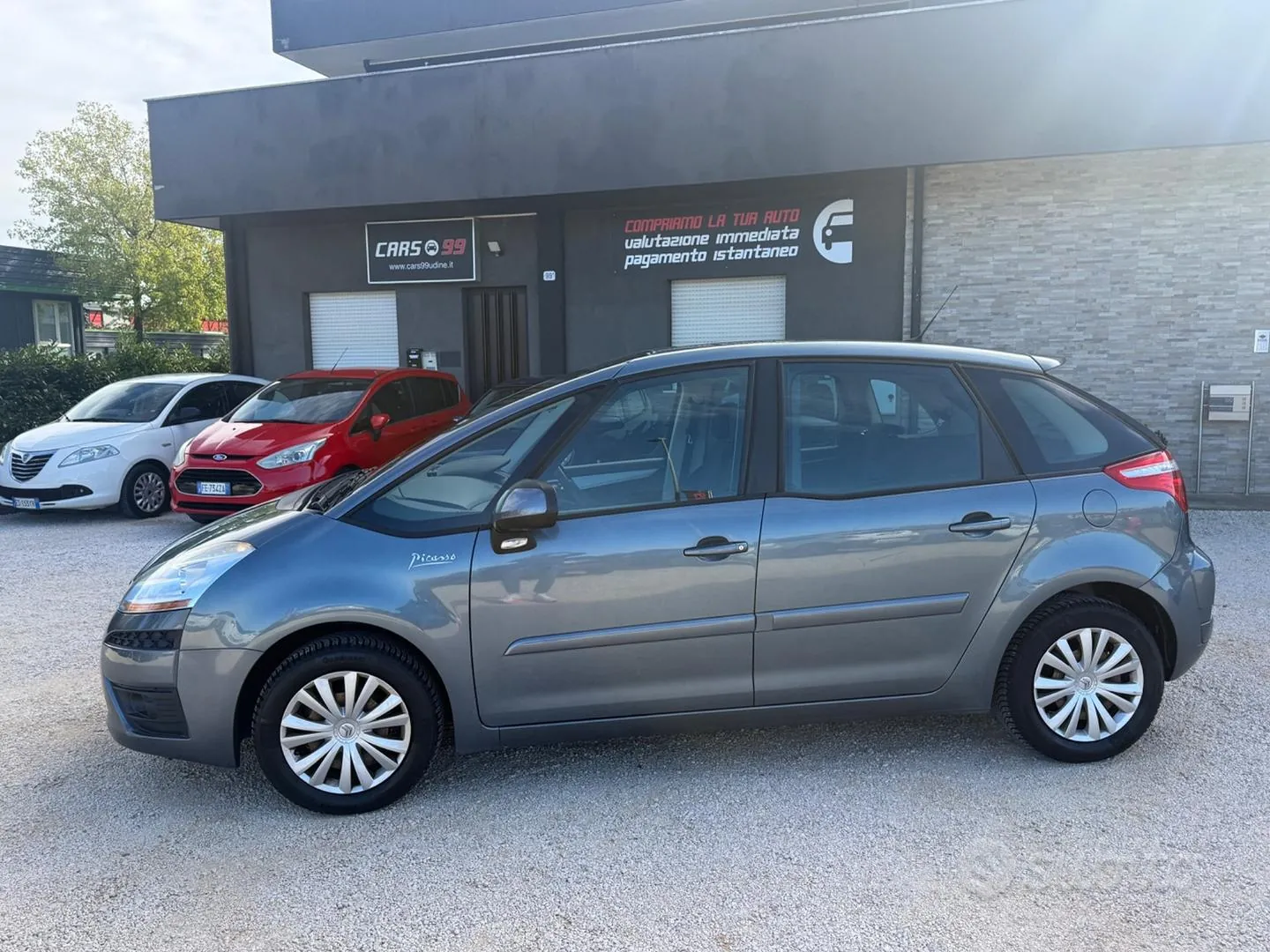 Citroen C4 Picasso 2009 photo 4