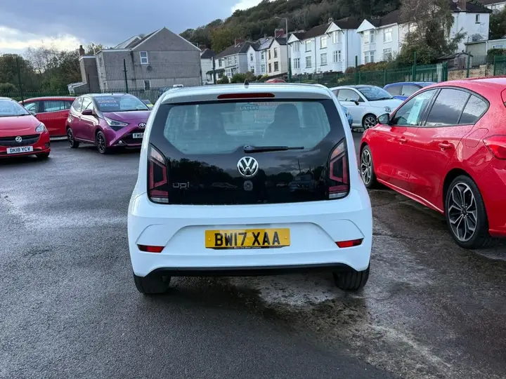 Volkswagen Up 2017 photo 3