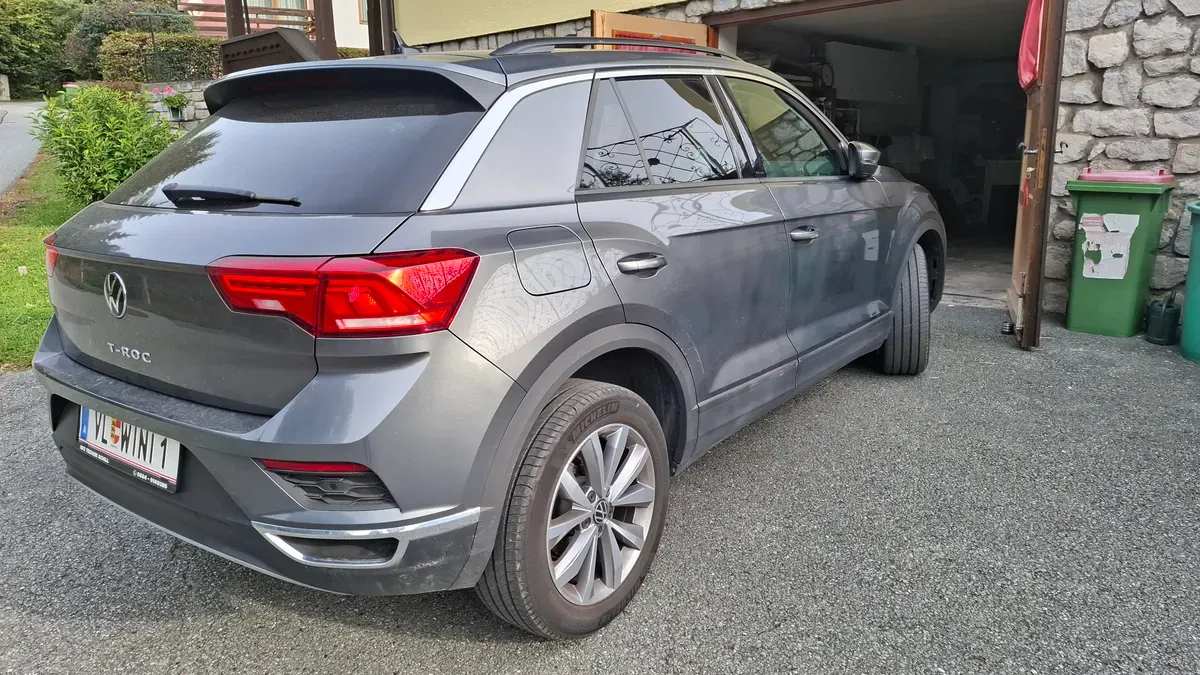 Volkswagen T-Roc 2021 photo 2