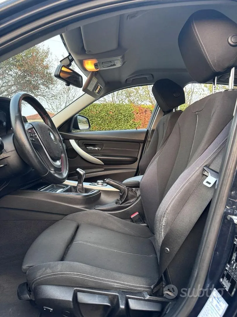 BMW 318D 2012 photo 5