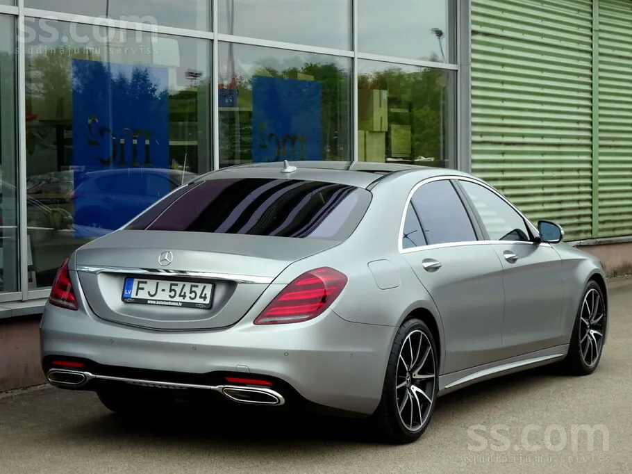 Mercedes-Benz S560 2018 photo 2