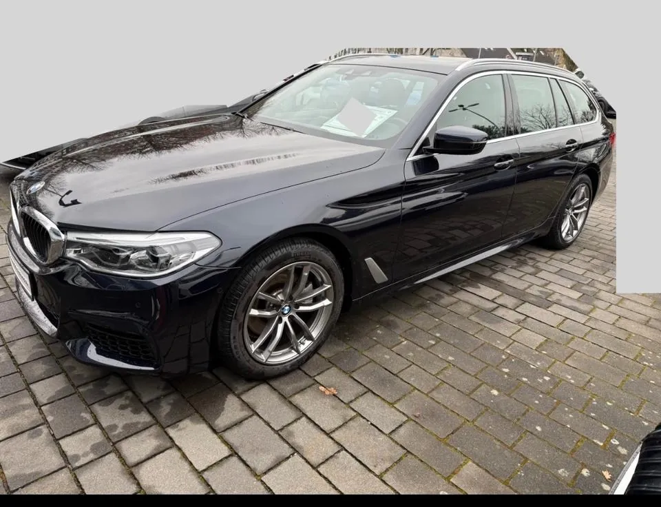 BMW G30