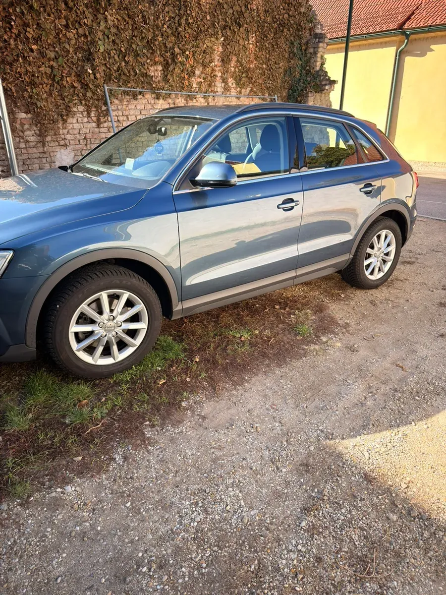 Audi Q3 2018 photo 2
