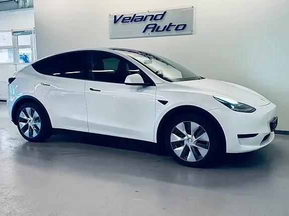 Tesla Model Y 2023 photo 5