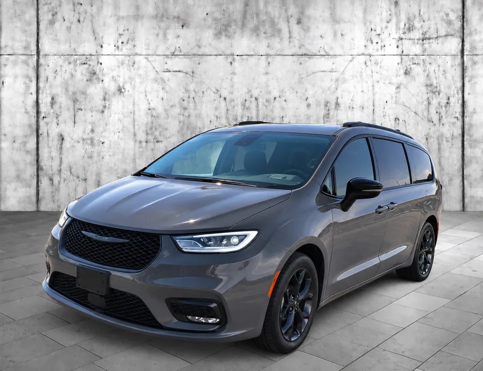 Chrysler Pacifica 2025 photo 3