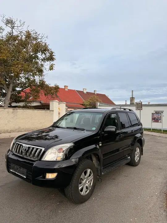 Toyota Land Cruiser 2009 photo 3