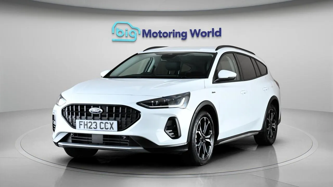 Ford Focus 2023 photo 4