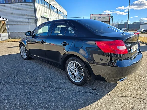 Suzuki Kizashi