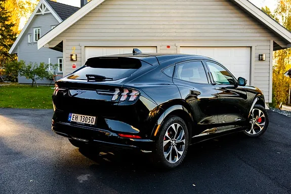 Ford Mustang Mach-E 2023 photo 4