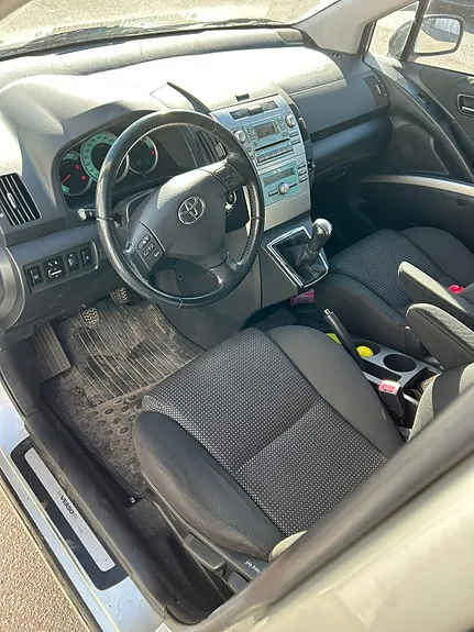 Toyota Corolla Verso 2007 photo 4