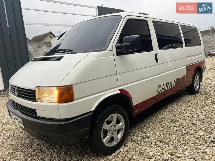 Volkswagen Caravelle 1993 photo 2