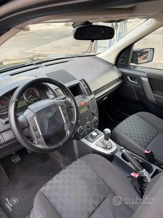 Land Rover Freelander 2008 photo 5
