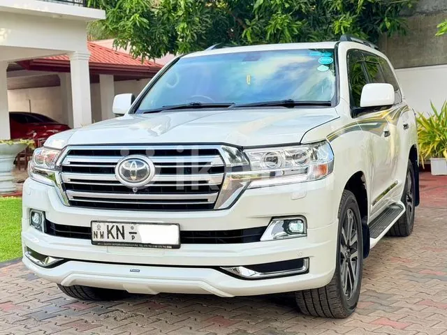 Toyota Land Cruiser 2010 photo 2