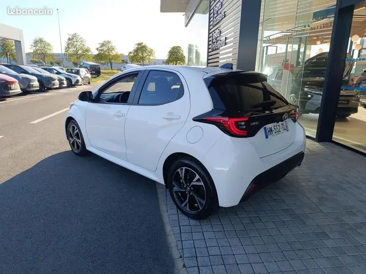 Toyota Yaris 2025 photo 3