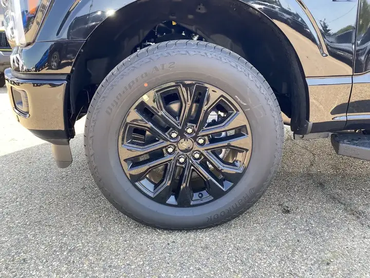 Ford F-150 2026 photo 3