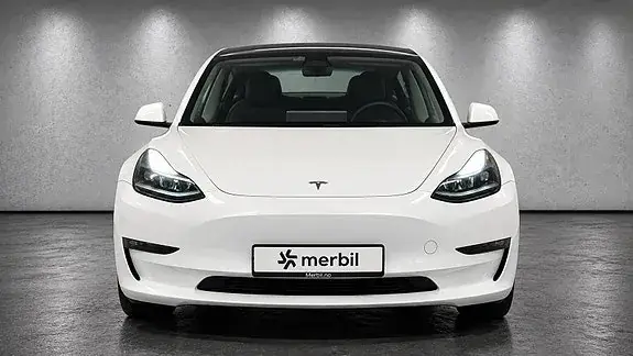 Tesla Model 3 2023 photo 2