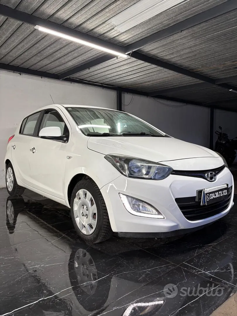 Hyundai I20 2014 photo 2