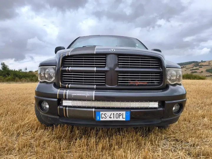 Dodge Ram 1500 2002 photo 2