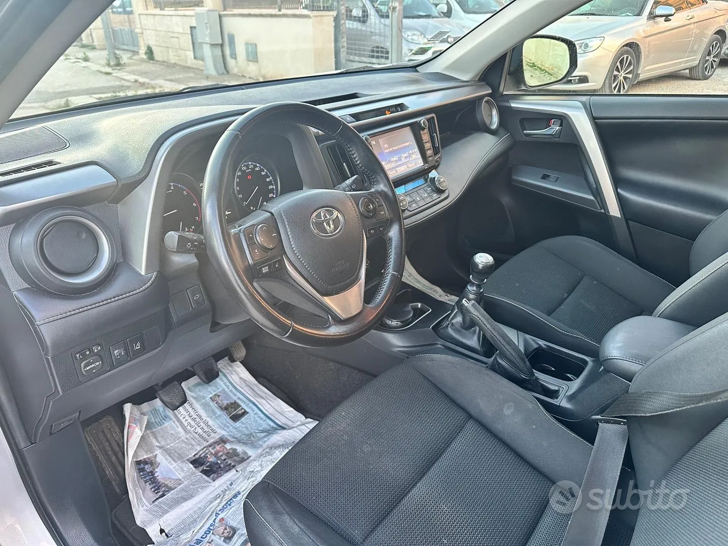 Toyota Rav4 2017 photo 5