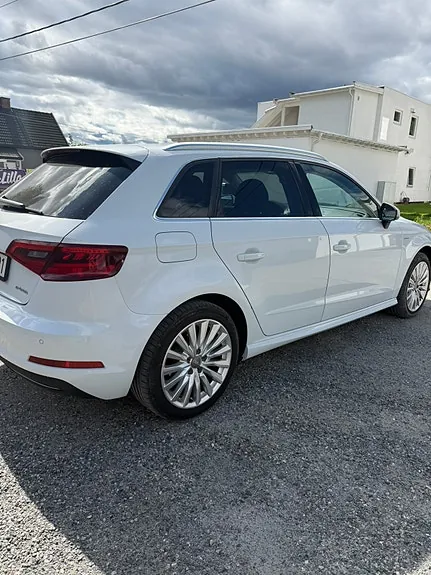 Audi A3 2015 photo 4