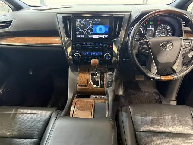 Toyota Alphard 2015 photo 4