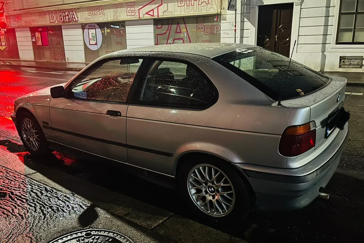 BMW 3 Series 1994 photo 3