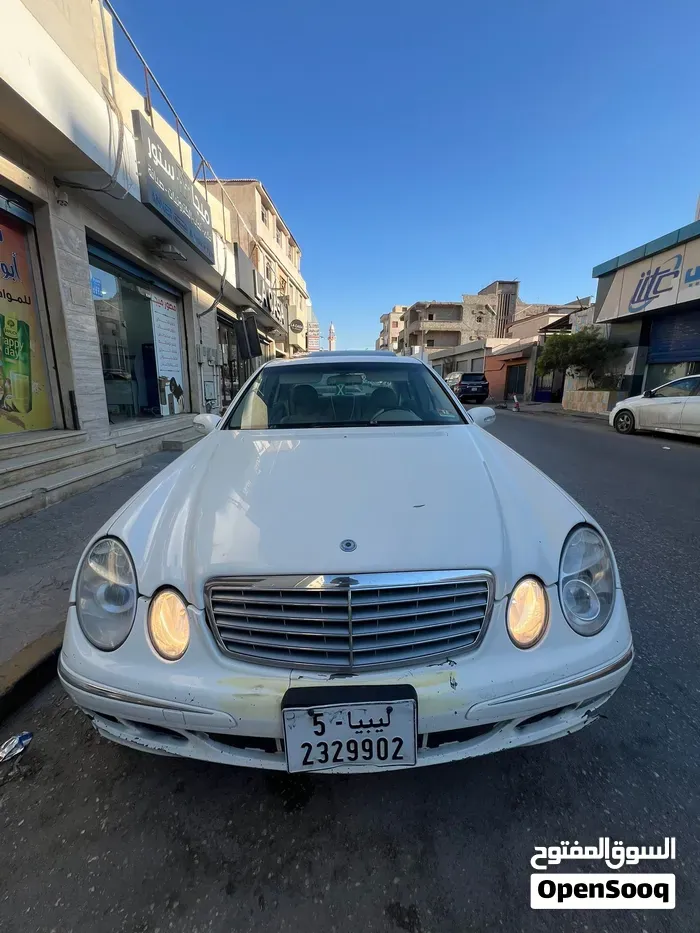 Mercedes-Benz E-Class 2005 photo 5