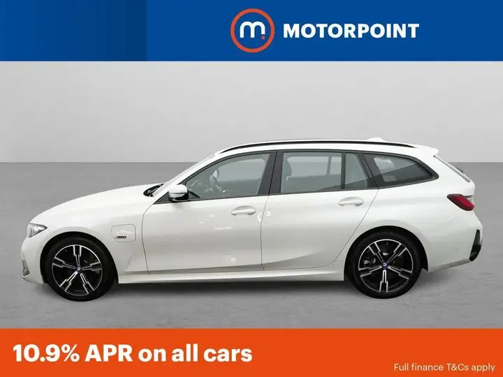 BMW 3 Series 2023 photo 4
