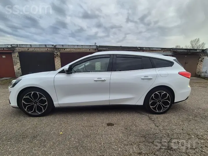Ford Focus 2019 photo 4
