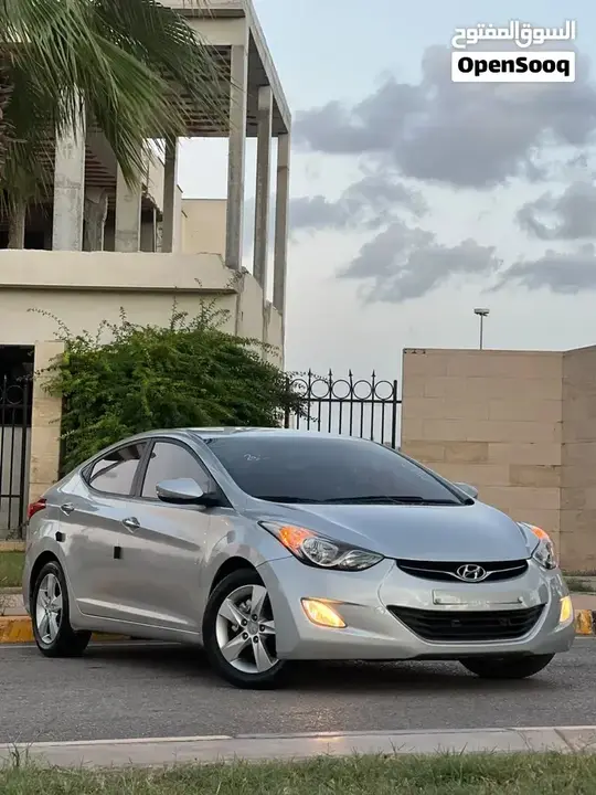 Hyundai Elantra 2012 photo 4