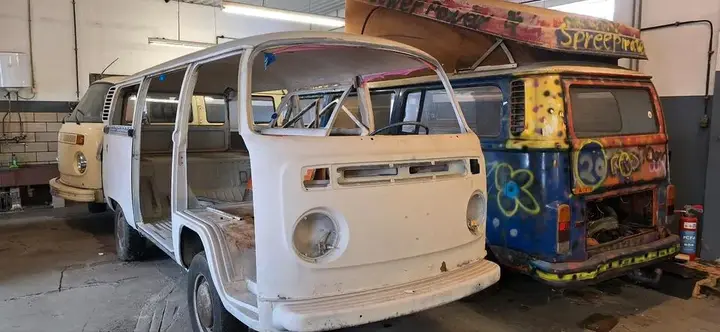 Volkswagen T2B