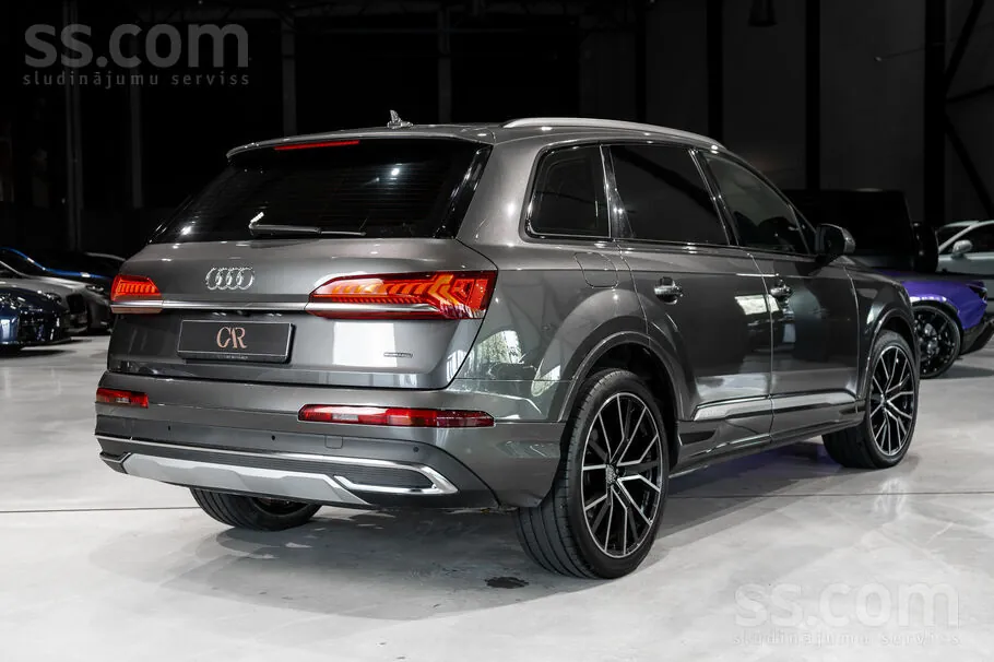 Audi Q7 2022 photo 4