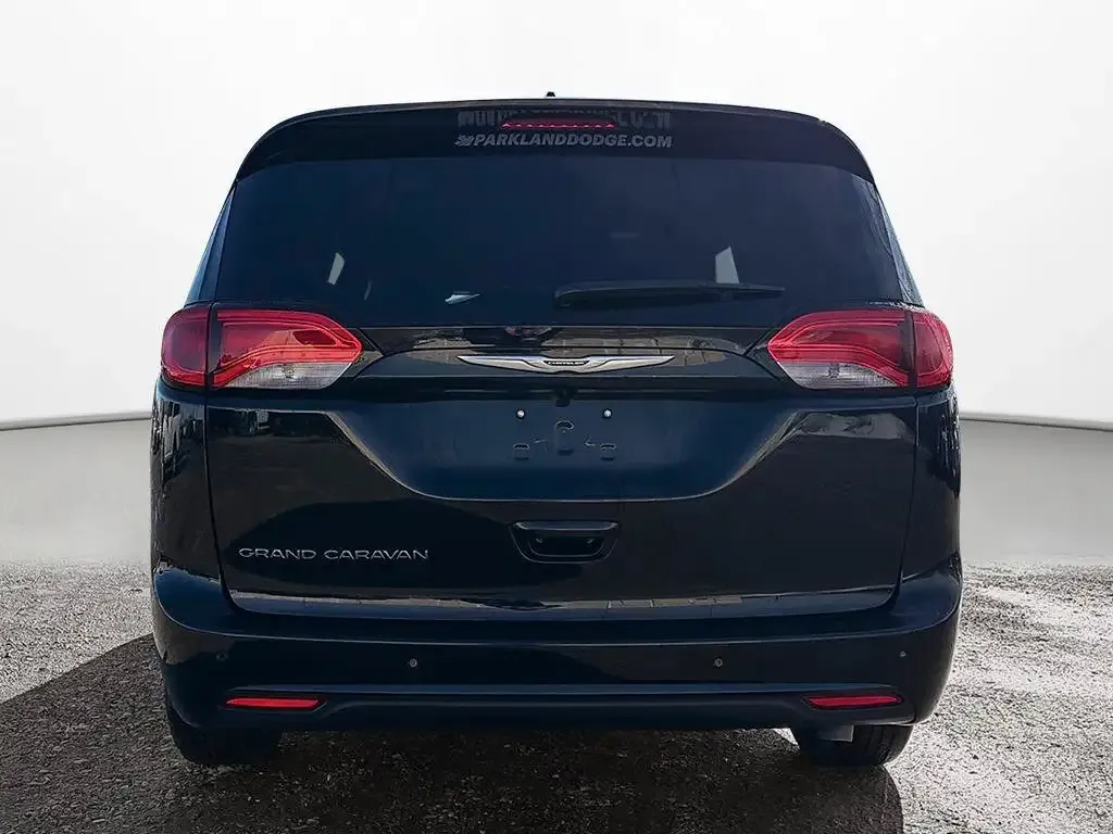 Chrysler Grand Caravan 2026 photo 4