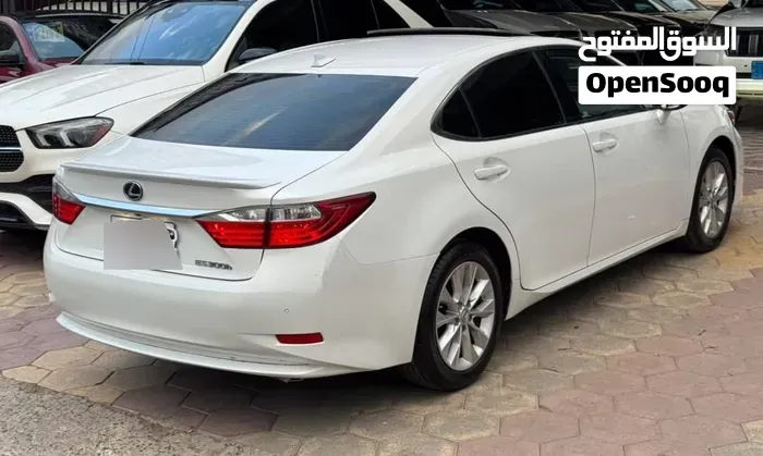 Lexus Es 300H 2014 photo 4