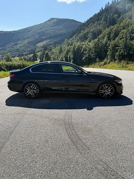 BMW 320D 2019 photo 3