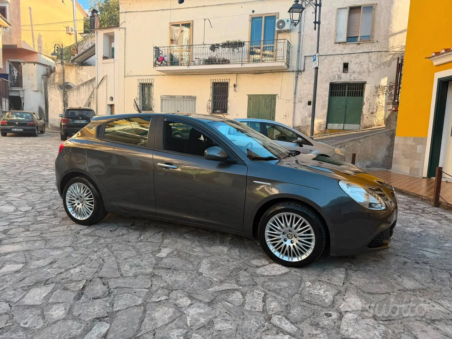 Alfa Romeo Giulietta 2012 photo 4