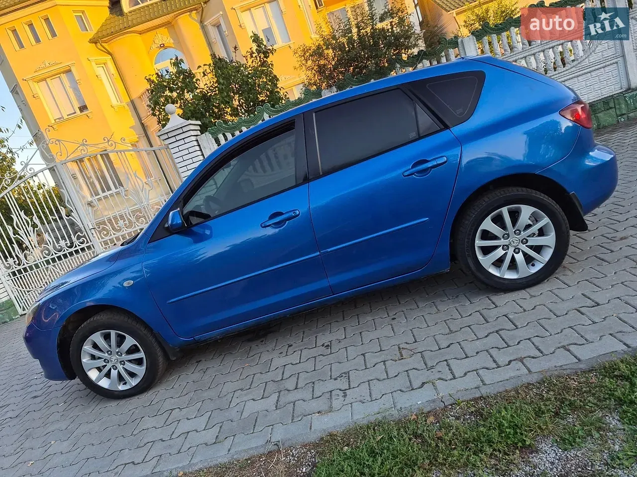 Mazda 3 2004 photo 3